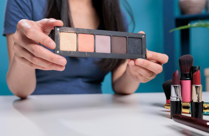 Beauty Palettes are the Secret to a Clean Vanity